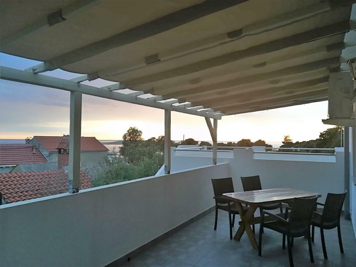 Premuda Apartman Rosanda 1 מראה חיצוני תמונה