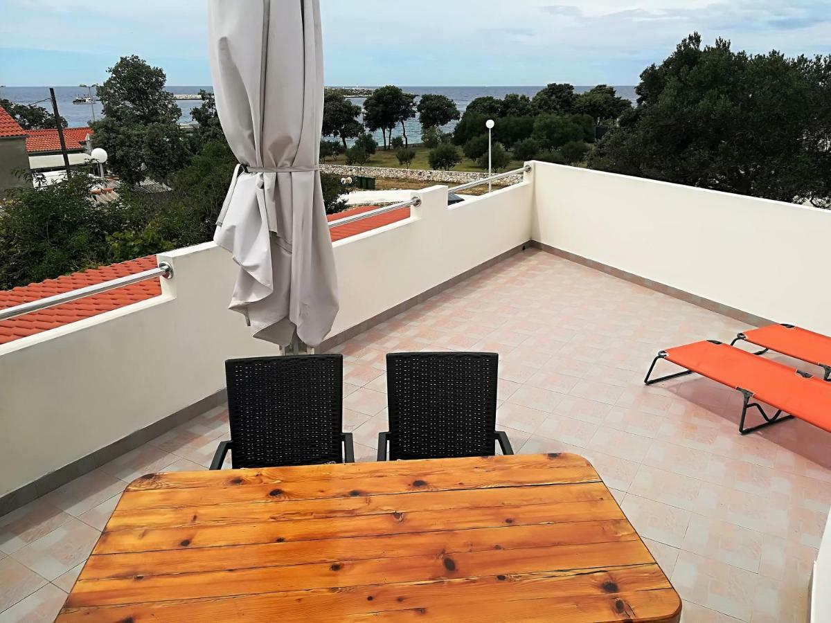 Premuda Apartman Rosanda 1 מראה חיצוני תמונה
