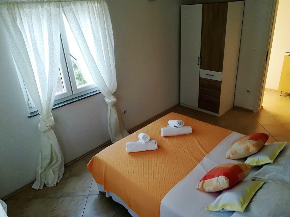 Premuda Apartman Rosanda 1 מראה חיצוני תמונה
